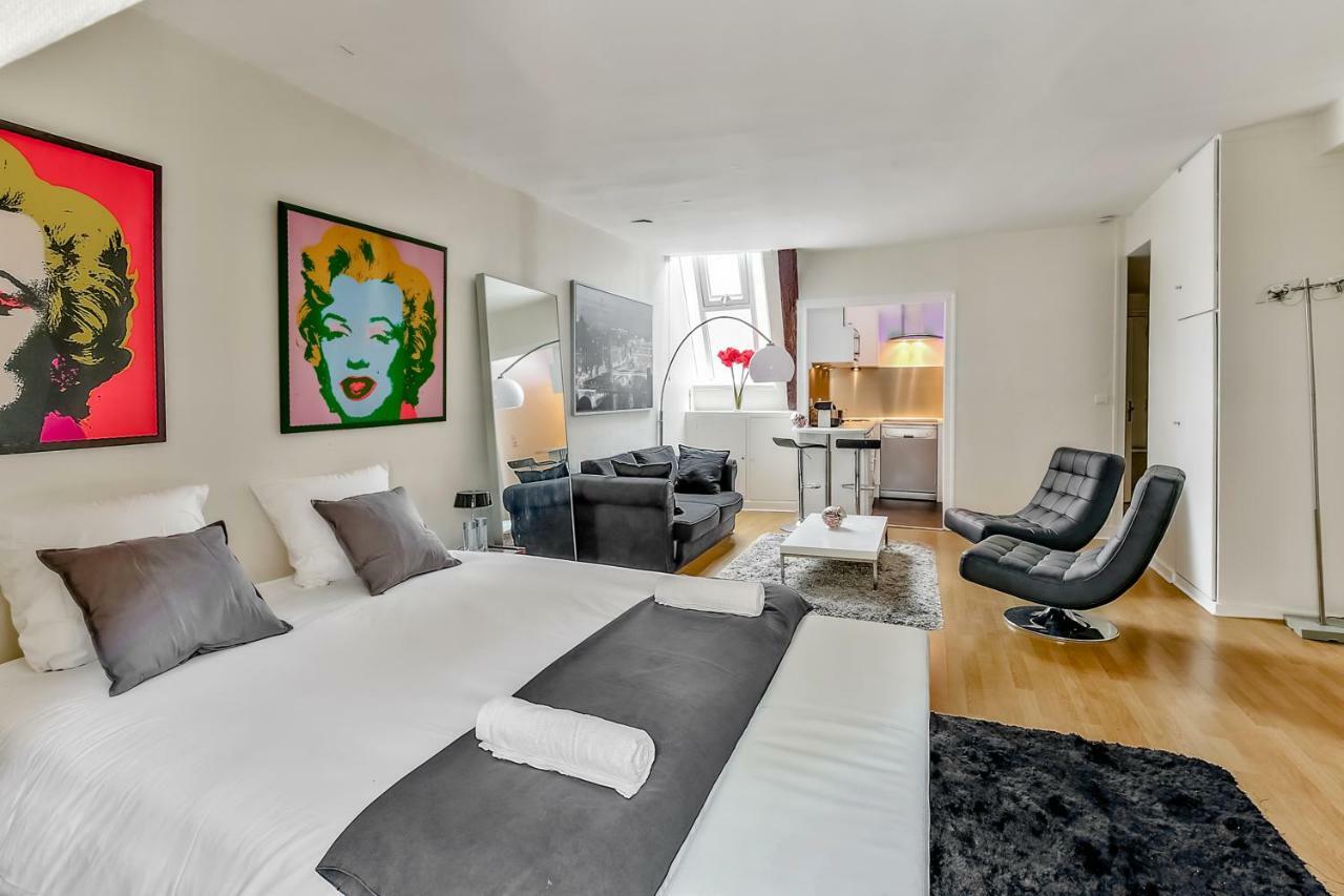 Love Nest In Saint-Michel Paris Ngoại thất bức ảnh