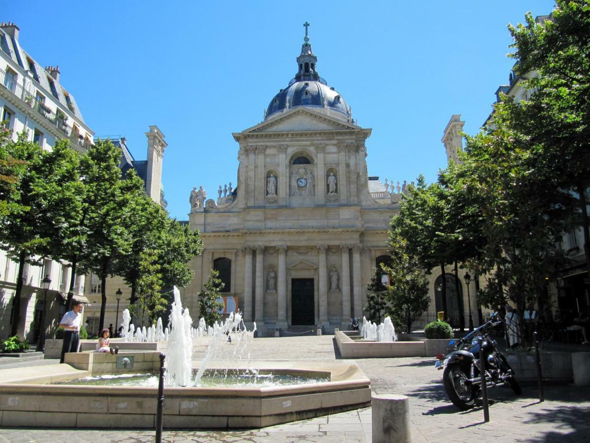 Love Nest In Saint-Michel Paris Ngoại thất bức ảnh